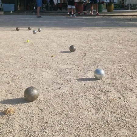 Le Pre Saint-andre Campsite Souvignargues